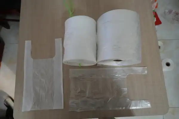Recycled Plastic Carrier Bags Support Sustainable Retail Packaging for Supermarkets and Grocery Chains